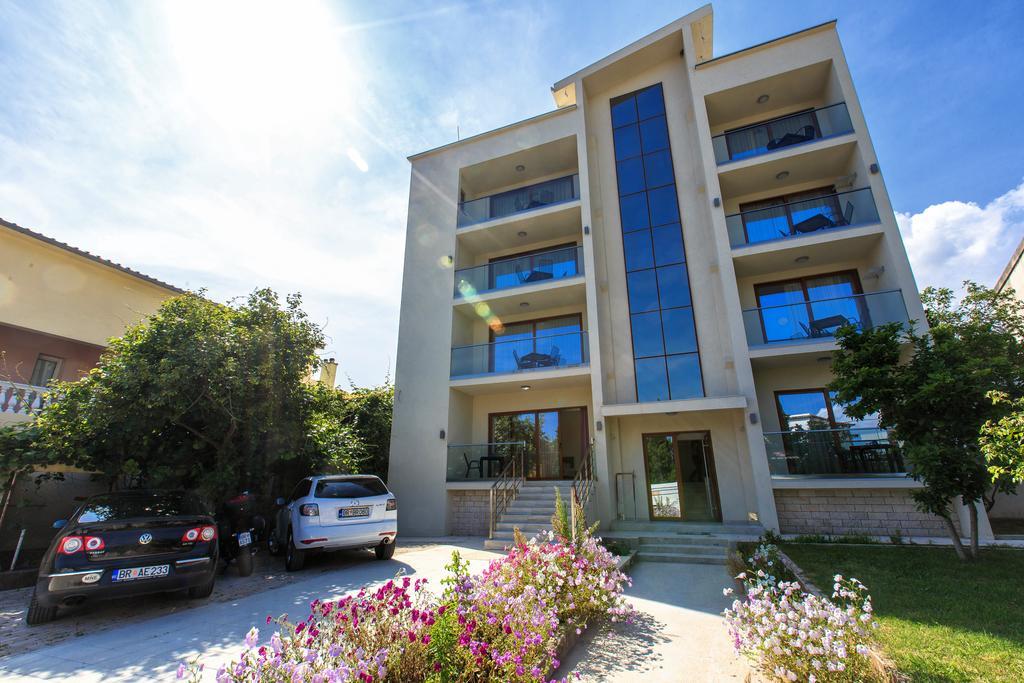 Apartments Matkovic Lux Sutomore Bagian luar foto
