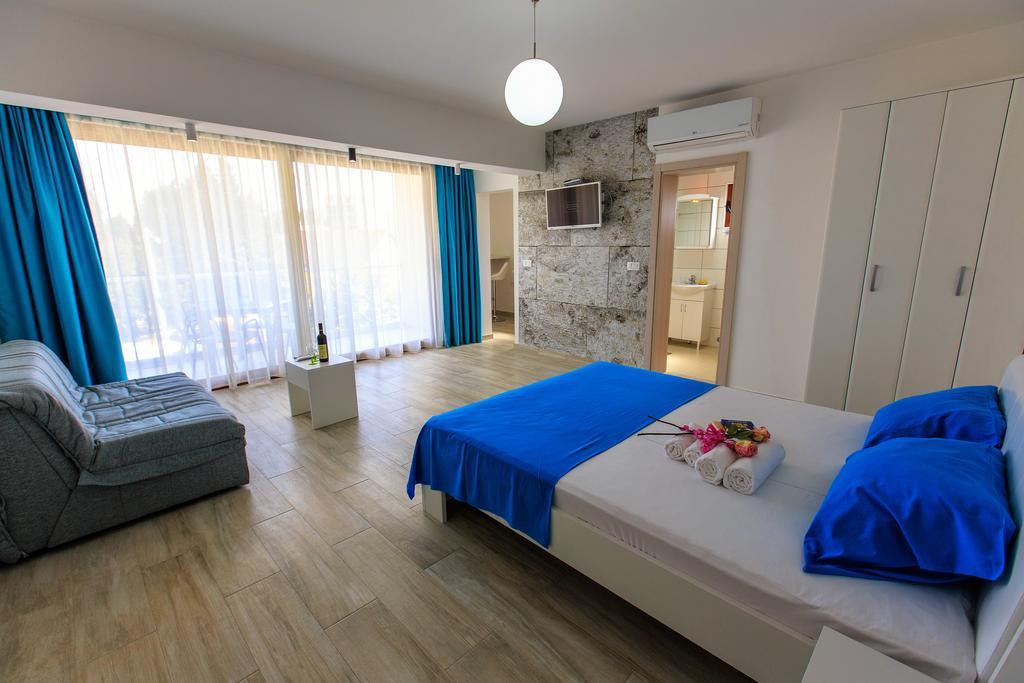 Apartments Matkovic Lux Sutomore Bagian luar foto