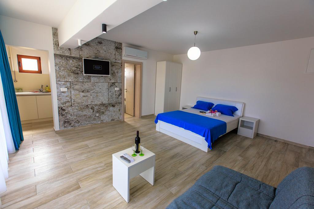 Apartments Matkovic Lux Sutomore Bagian luar foto