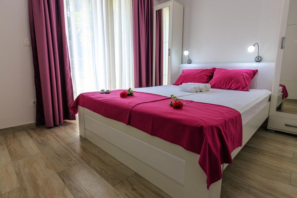 Apartments Matkovic Lux Sutomore Bagian luar foto