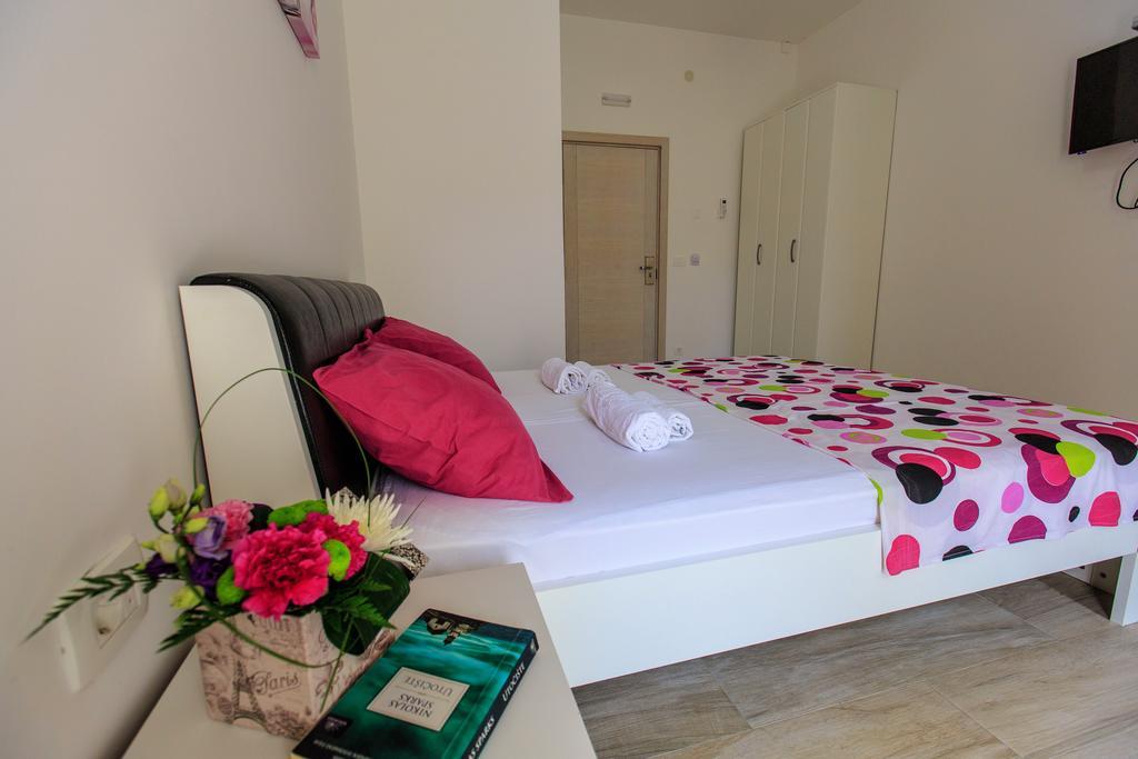 Apartments Matkovic Lux Sutomore Bagian luar foto