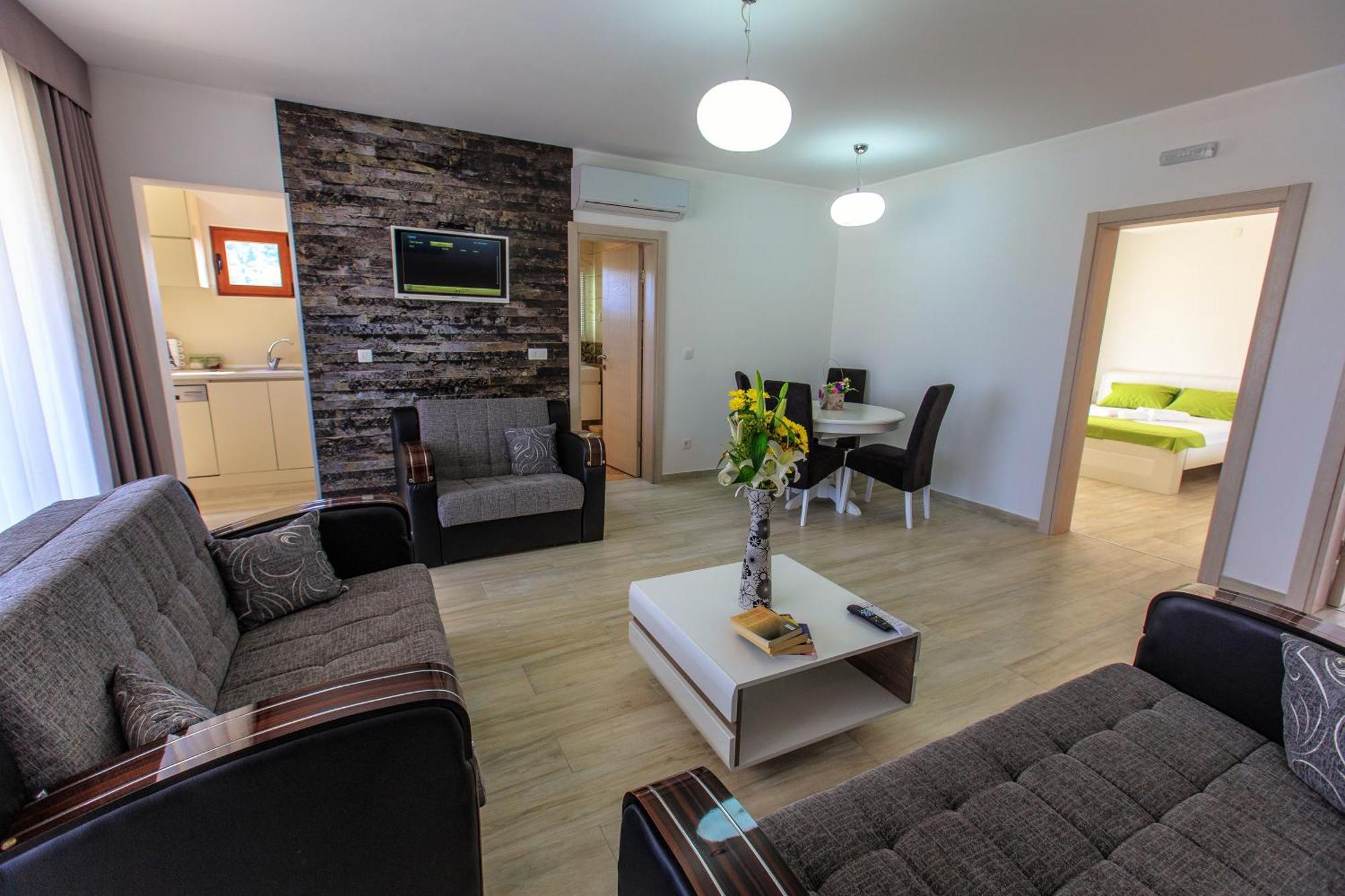 Apartments Matkovic Lux Sutomore Bagian luar foto