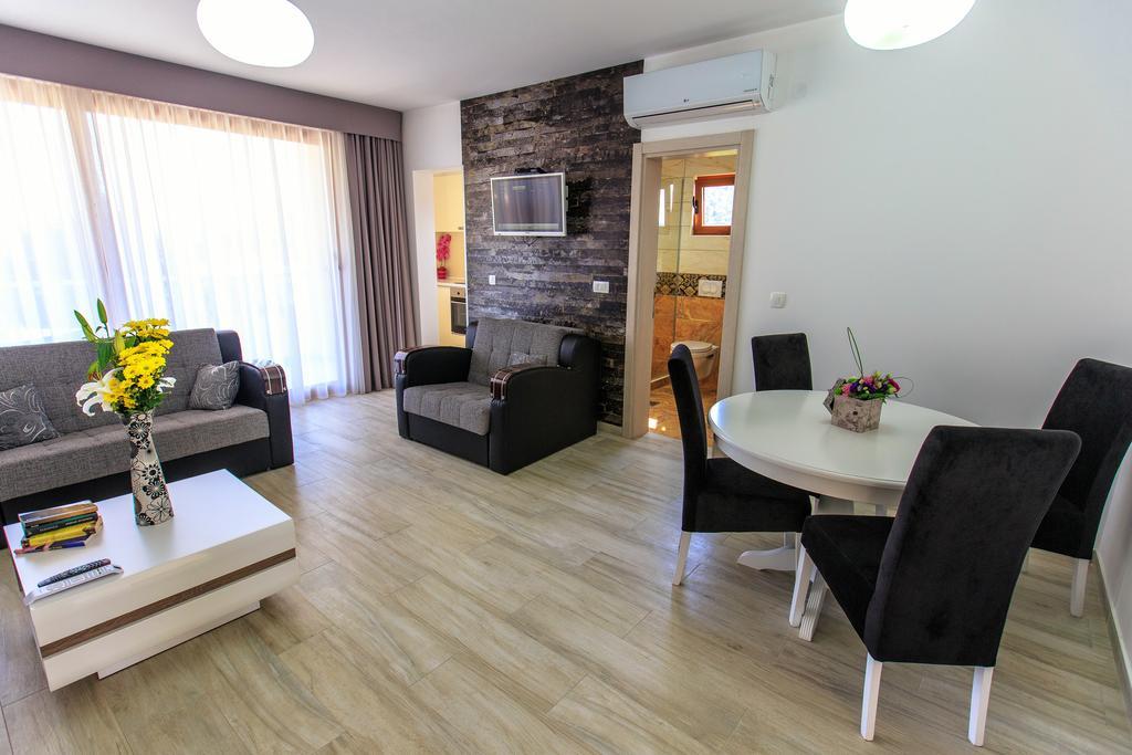 Apartments Matkovic Lux Sutomore Bagian luar foto
