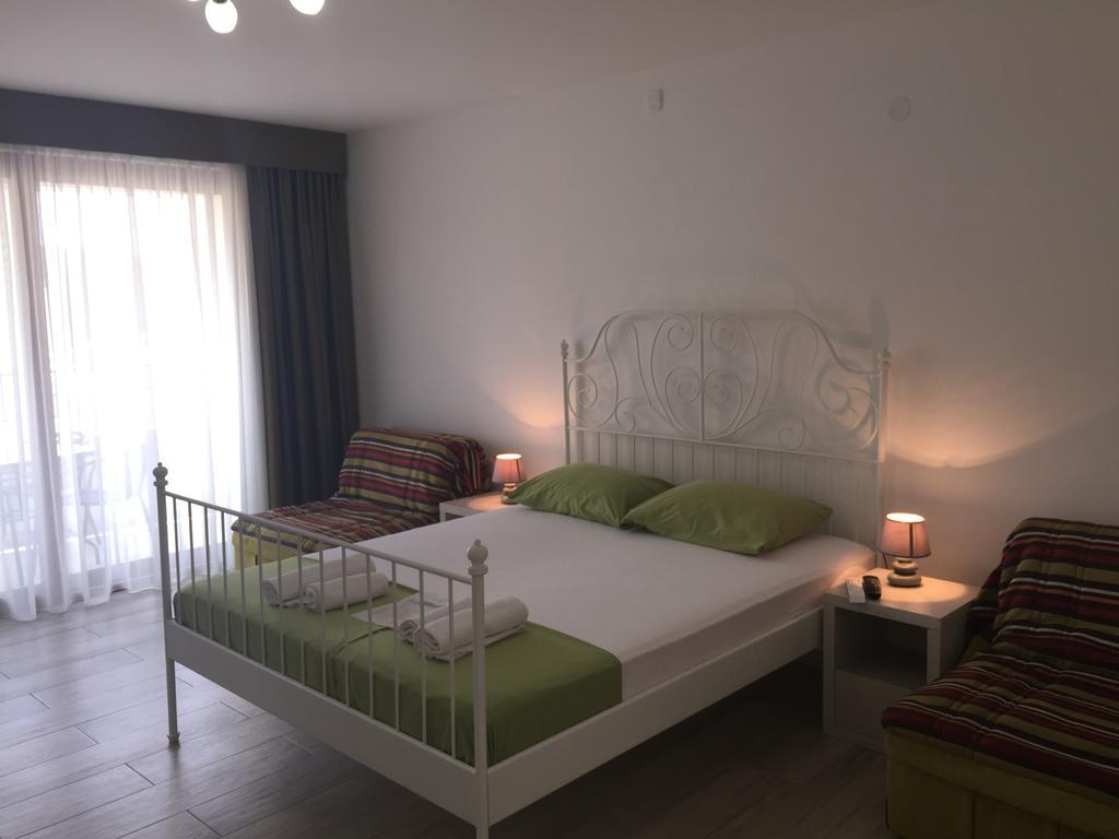 Apartments Matkovic Lux Sutomore Bagian luar foto